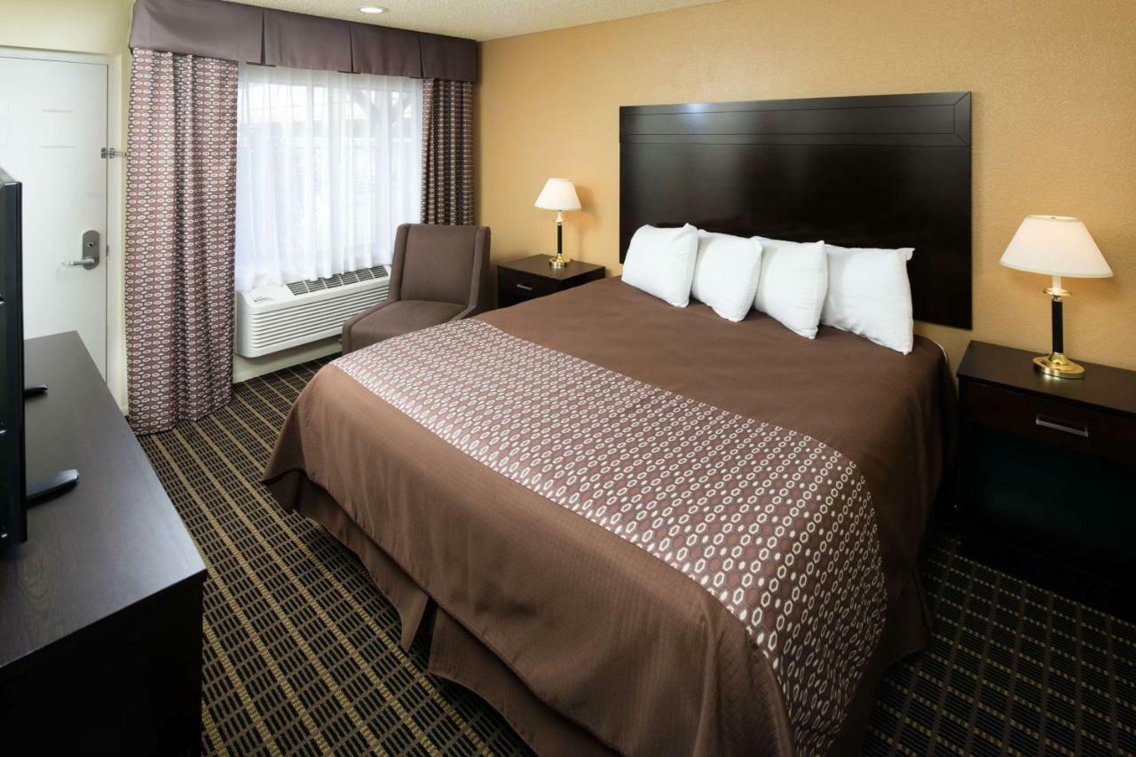 Red Lion Inn & Suites Redding Luaran gambar